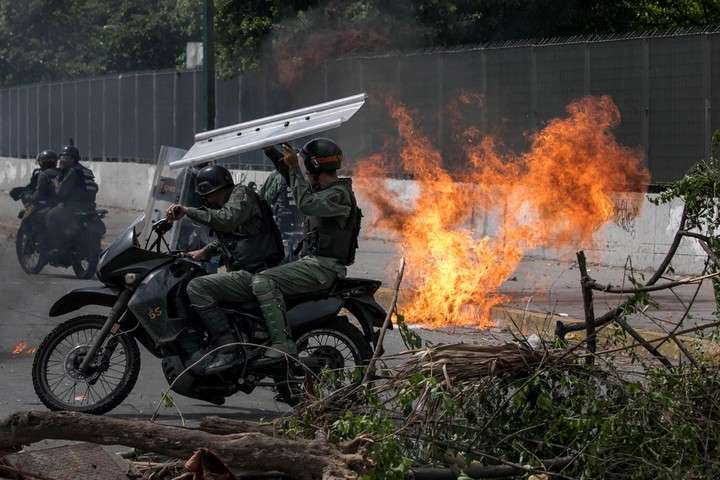 Nicolás Maduro dice que los manifestantes opositores consumen una rara droga