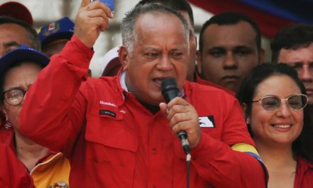 El régimen se derrumba: Diosdado Cabello se va de Venezuela