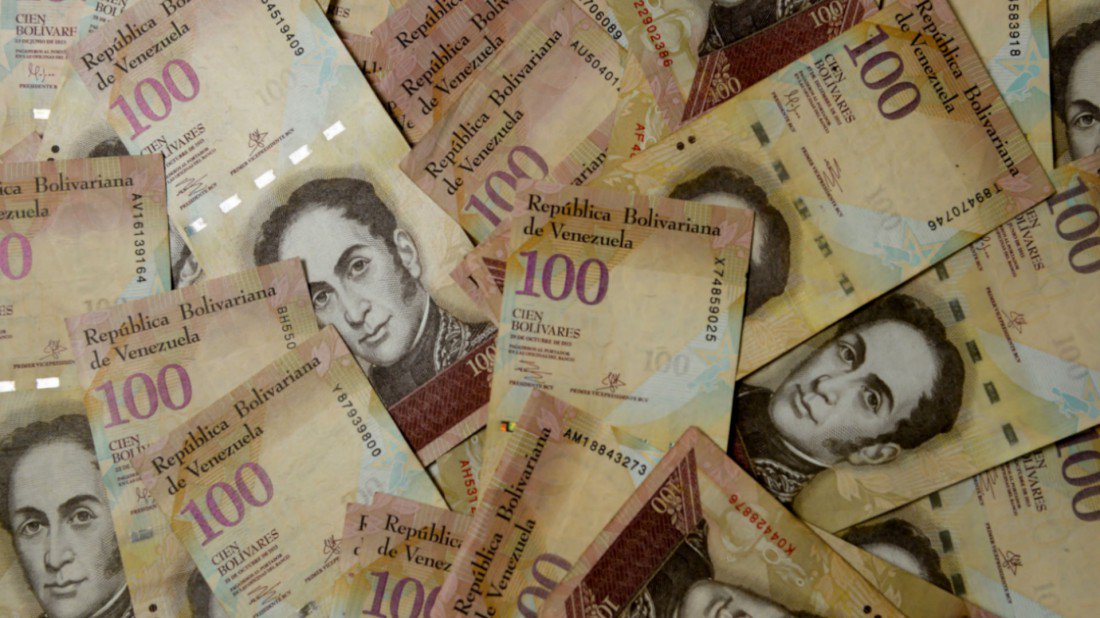 Gobierno de Nicolás Maduro destina la mitad del presupuesto 2018 para «bonos protectores»