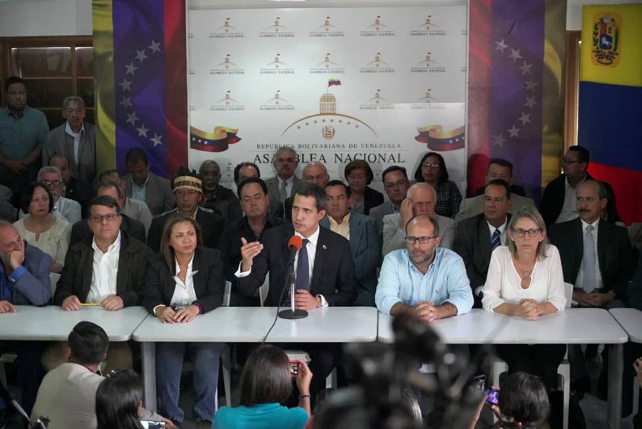 Juan Guaidó dijo que la Asamblea Nacional de Venezuela volverá a reunirse «así sea en la calle»: hoy habrá una nueva sesión