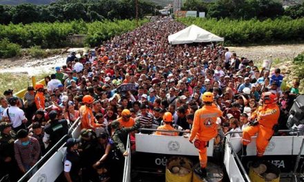 Colombia aplica nuevo sistema de verificación en la frontera